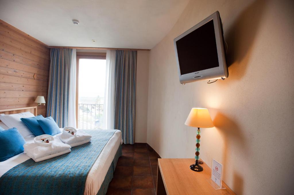 Hotel La Placa Garriguella Zimmer foto